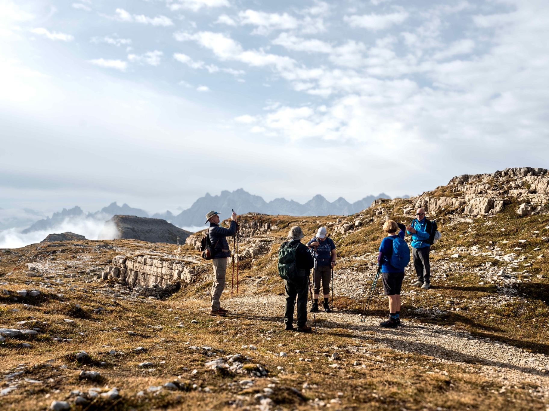 Gruppo trekking panorama Dolomiti